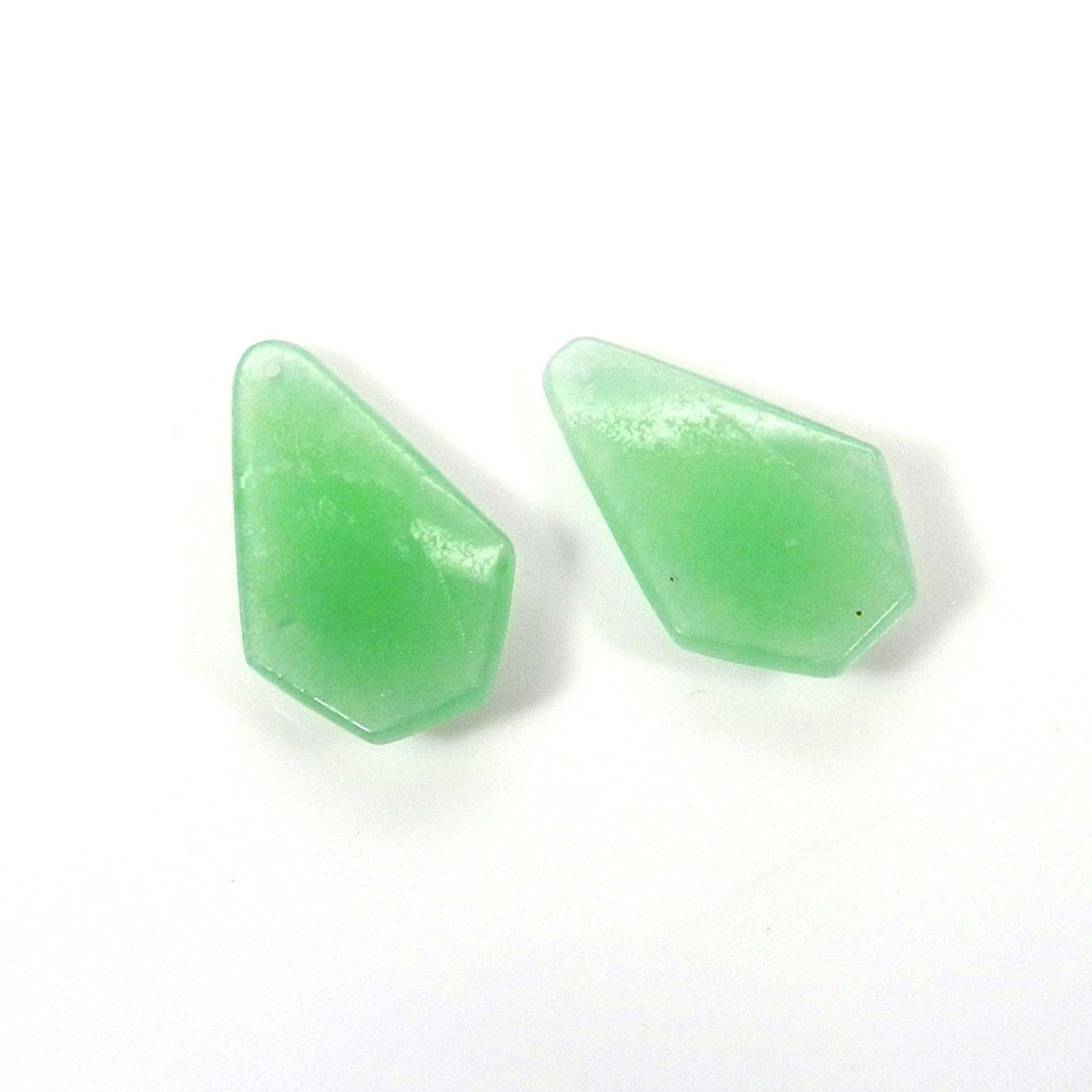 1 Pair Green Jade Carving 24x14mm Fancy 18.90 Cts