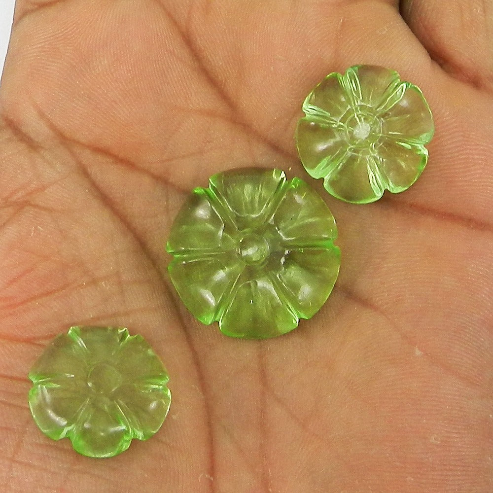 3 Pcs Green Glass 19x19mm Flower Carving 61.0 Cts