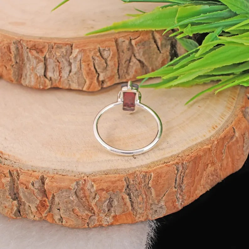 92.5 Sterling Silver Natural Hyderabadi Garnet Ring