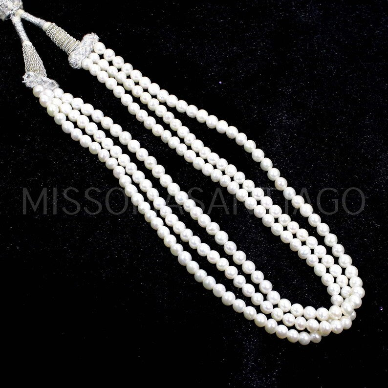 White Pearl Beads Necklace