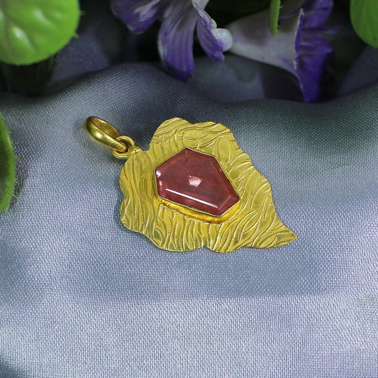 Cherry Crackle Gemstone Gold Plated Brass Pendant