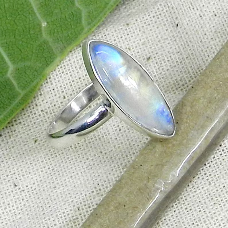 925 Silver Rainbow Moonstone Gemstone Bezel Set Ring