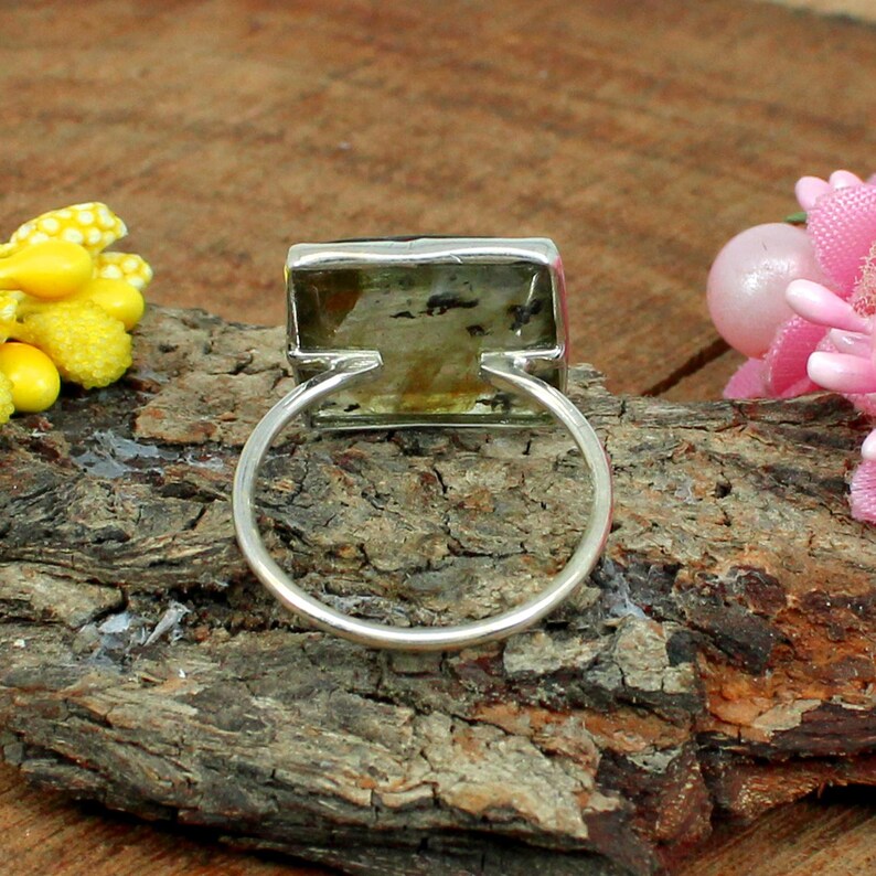 92.5 Sterling Silver Labradorite Ring