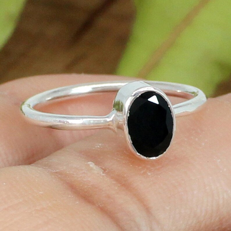 925 Sterling Silver Black Onyx Gemstone Ring