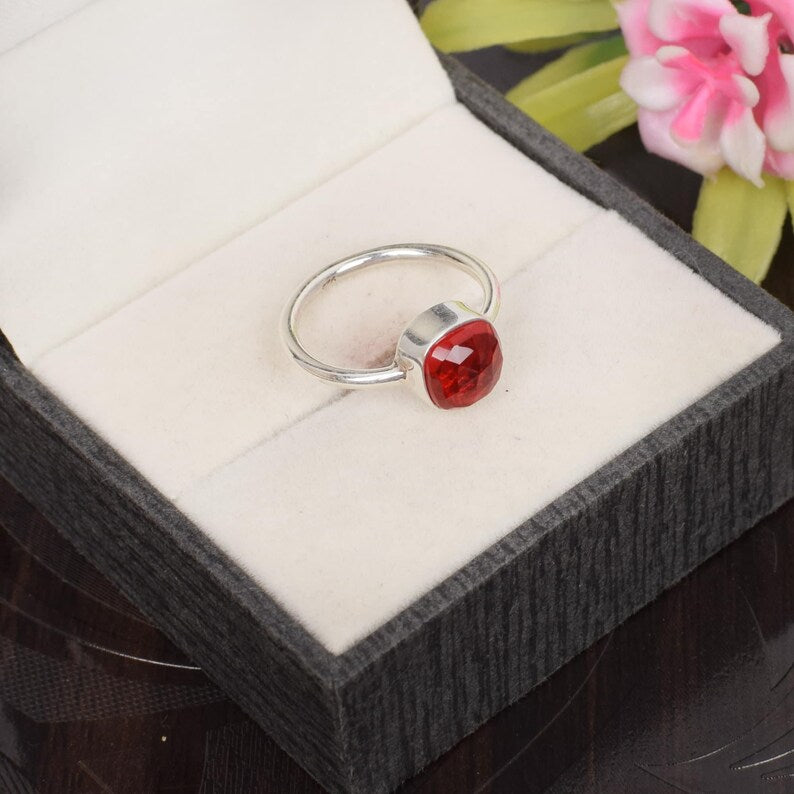 925 Sterling Silver Dark Red Garnet Unisex Ring