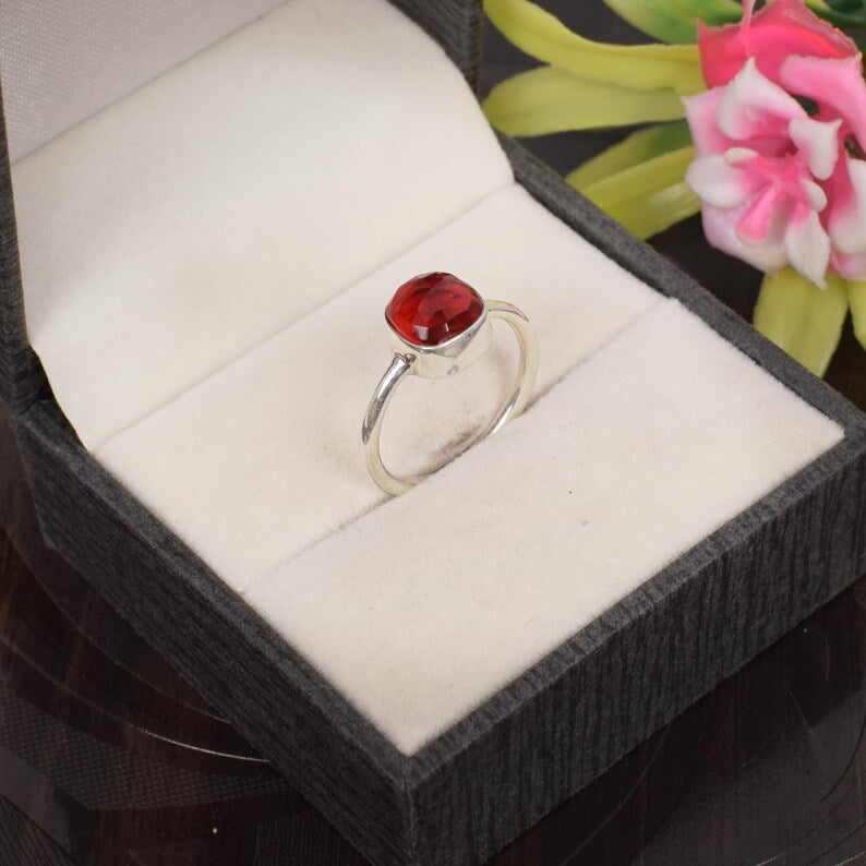 925 Sterling Silver Dark Red Garnet Unisex Ring