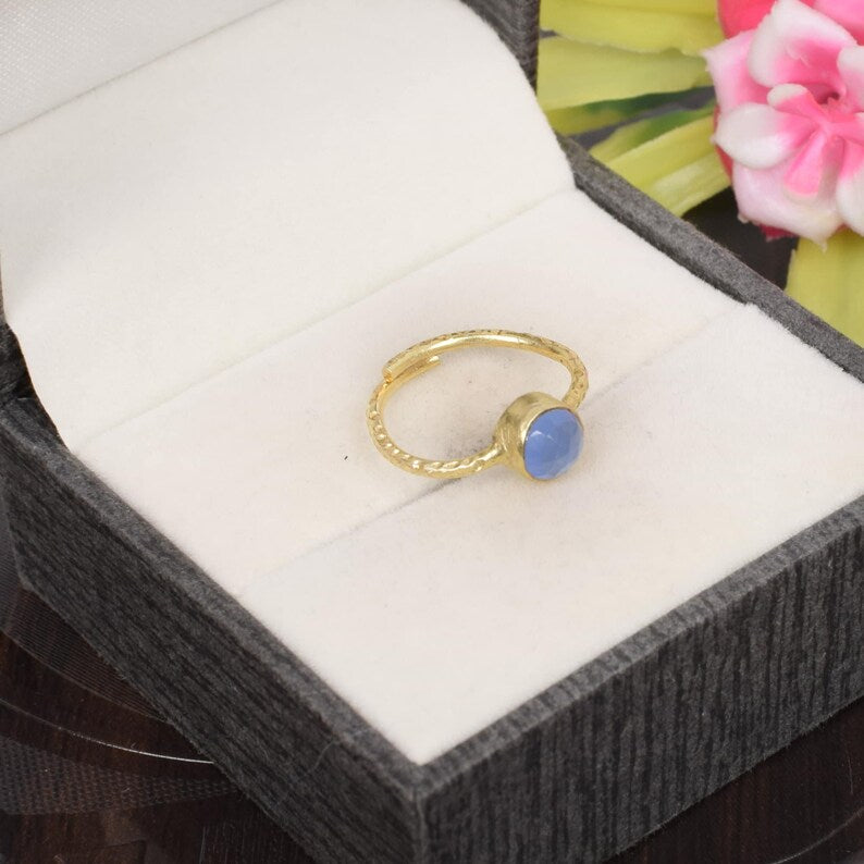 925 Sterling Silver Blue Chalcedony Gemstone Ring