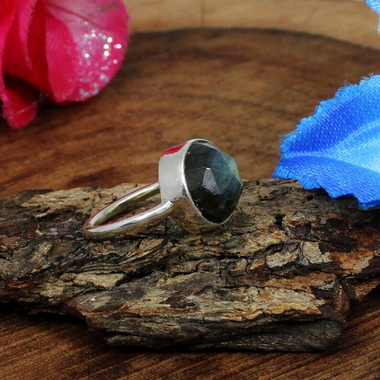 Labradorite Gemstone 92.5 Sterling Silver Ring