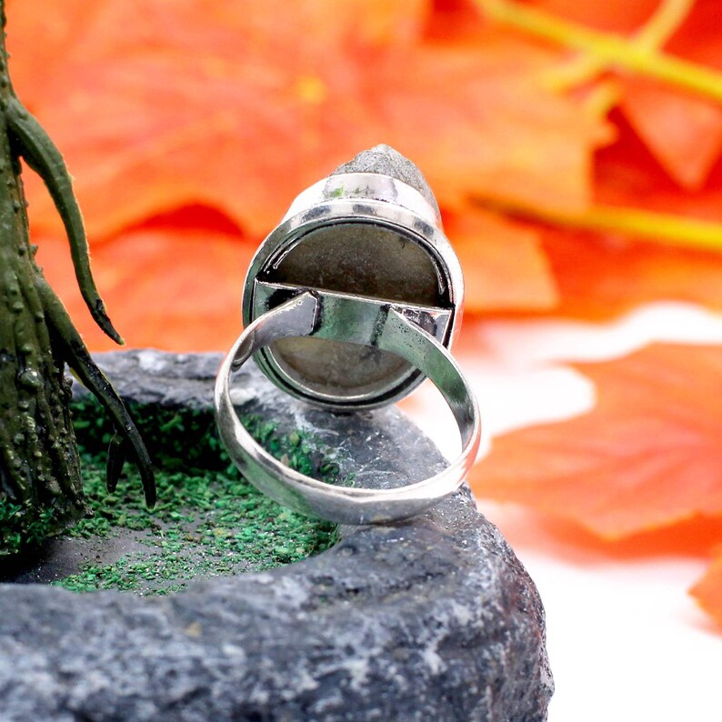 Raw Labradorite Gemstone 92.5 Sterling Silver Ring