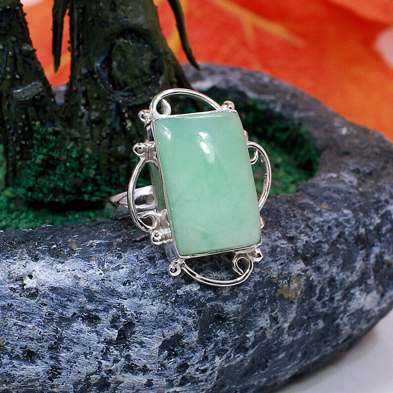 Chrysoprase Gemstone Solid Silver Ring