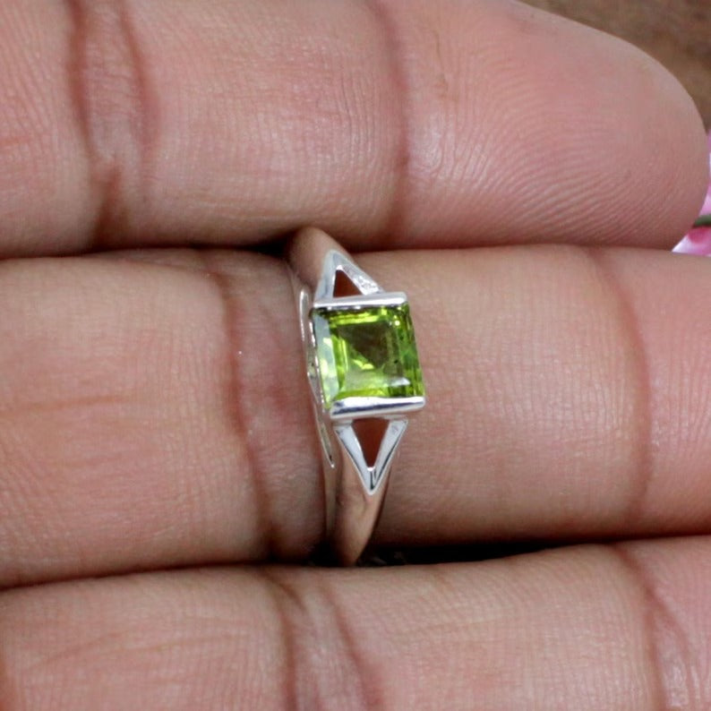 92.5 Sterling Silver Lemon Quartz Gemstone Ring