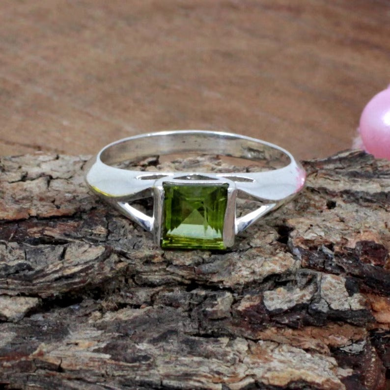 92.5 Sterling Silver Lemon Quartz Gemstone Ring