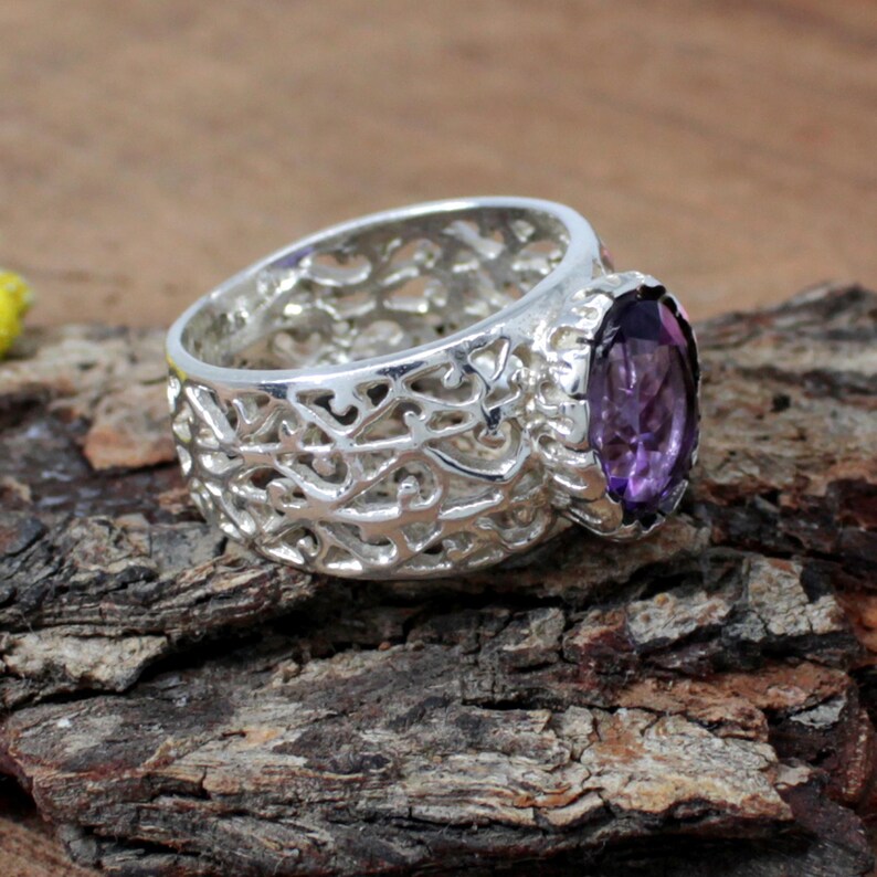 92.5 Sterling Silver Amethyst Gemstone Ring