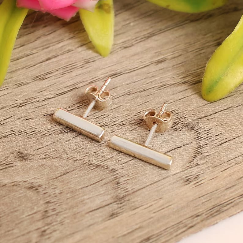 925 Sterling Silver T Bar Stud Earrings