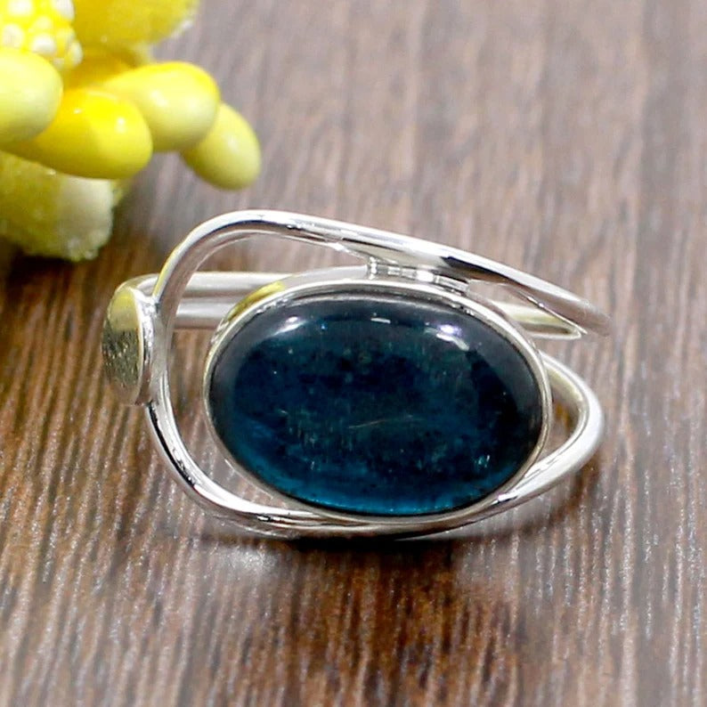 92.5 Sterling Silver Kyanite Gemstone Ring