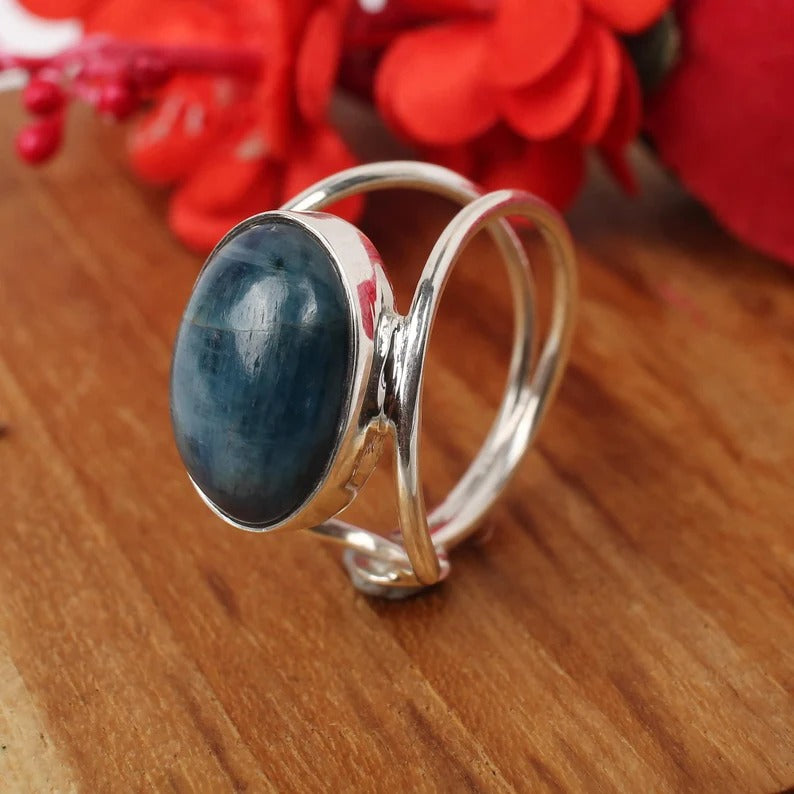 92.5 Sterling Silver Kyanite Gemstone Ring