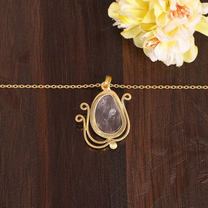 Natural Rose Quartz Minimalist Style Necklace