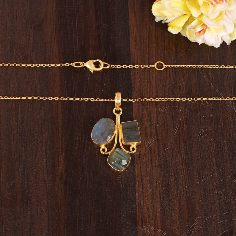 Blue Fire Labradorite Gemstone Brass Chain Necklace