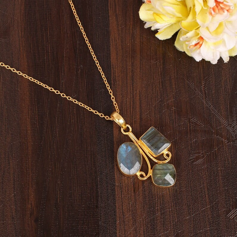 Blue Fire Labradorite Gemstone Brass Chain Necklace