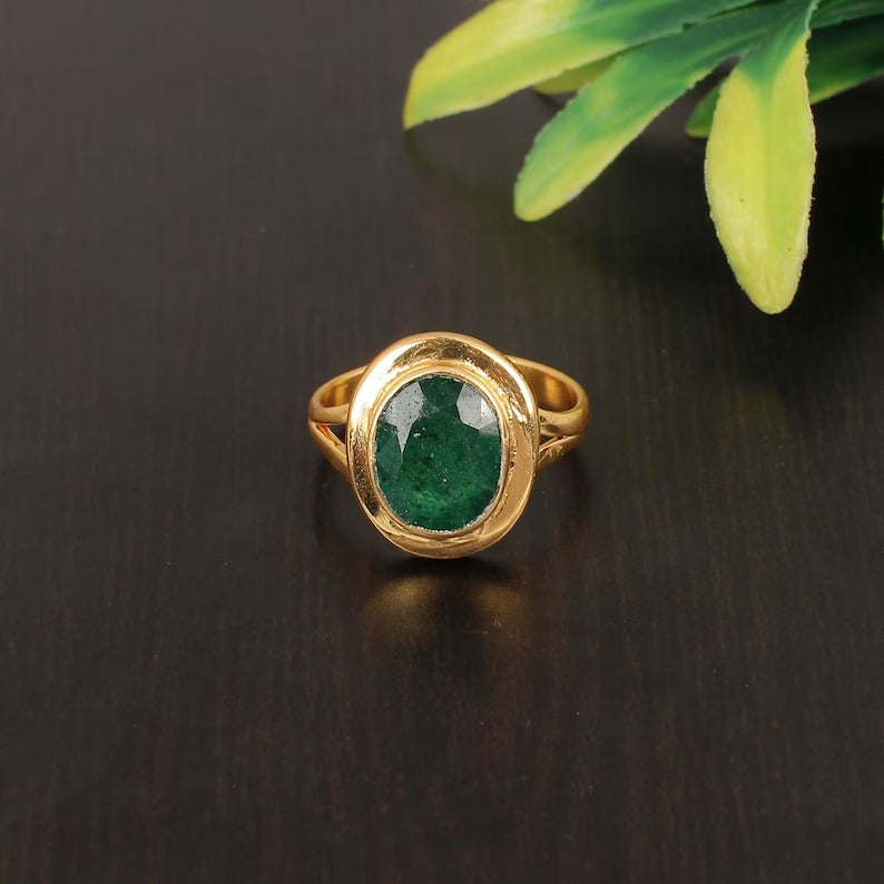 92.5 Sterling Silver Green Jade Gemstone Ring