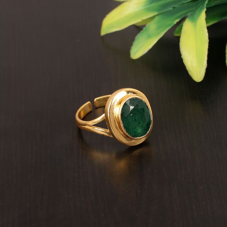 92.5 Sterling Silver Green Jade Gemstone Ring