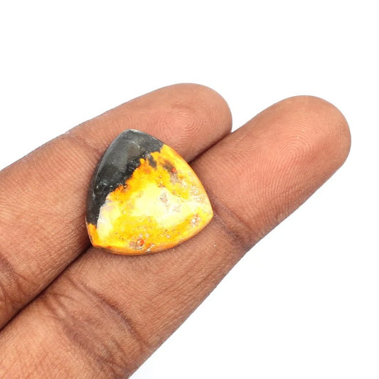 Bumble Bee Triangle 20 x 20 MM Stone