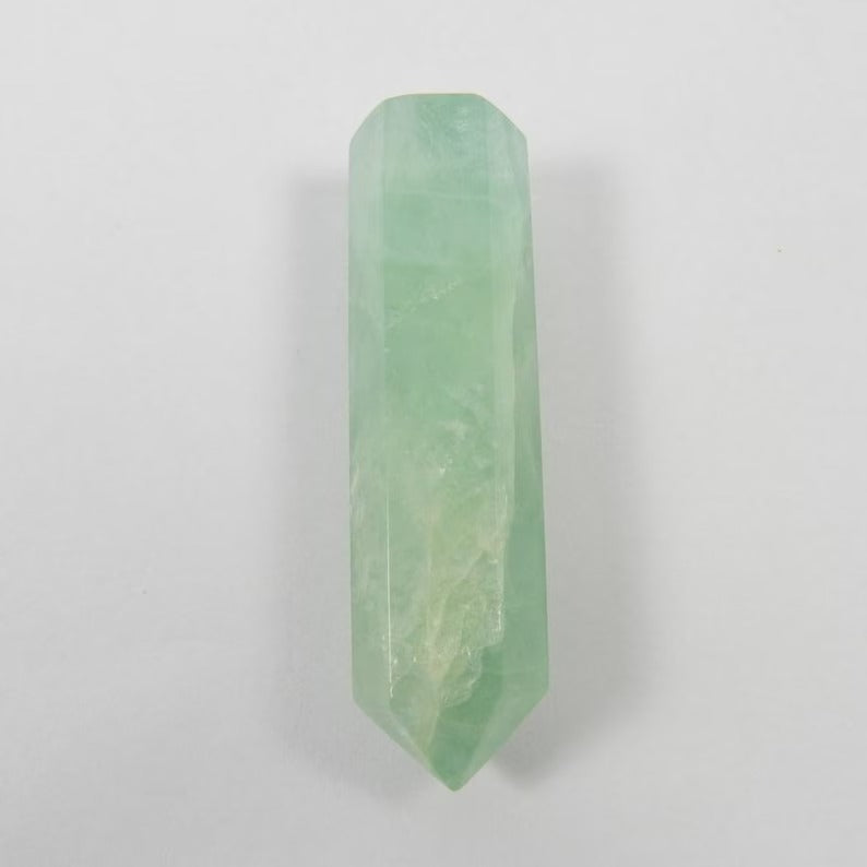 Natural green aventurine single pointed pencil shape 60 x 15 mm semi-precious stone loose gemstone