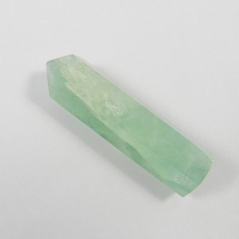 Natural green aventurine single pointed pencil shape 60 x 15 mm semi-precious stone loose gemstone