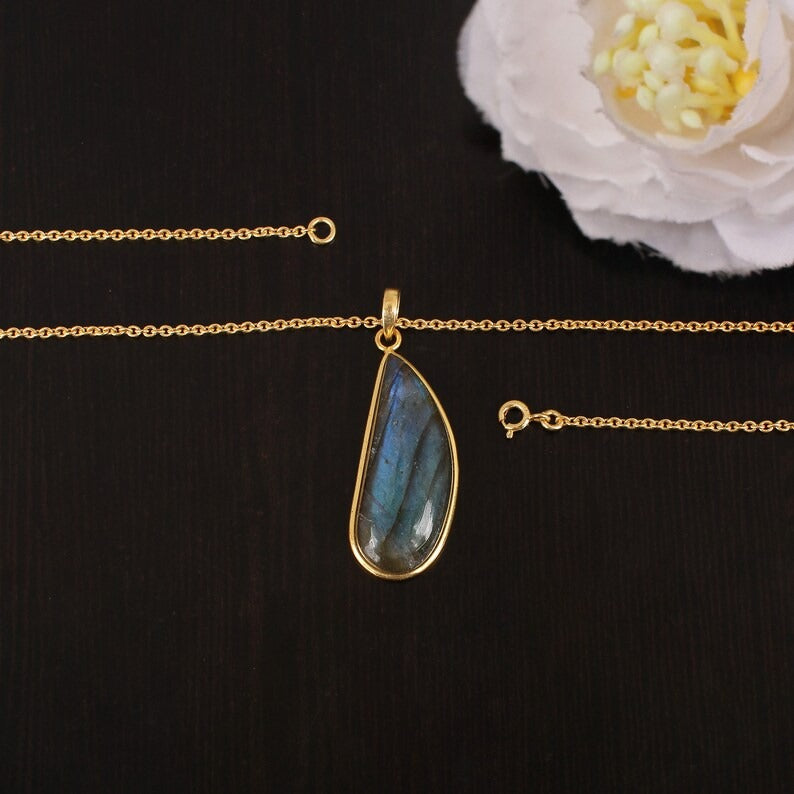 92.5 Sterling Silver Labradorite Pendant Necklace