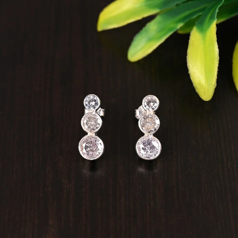 92.5 Sterling Silver Round Clear Cz Stud Earrings