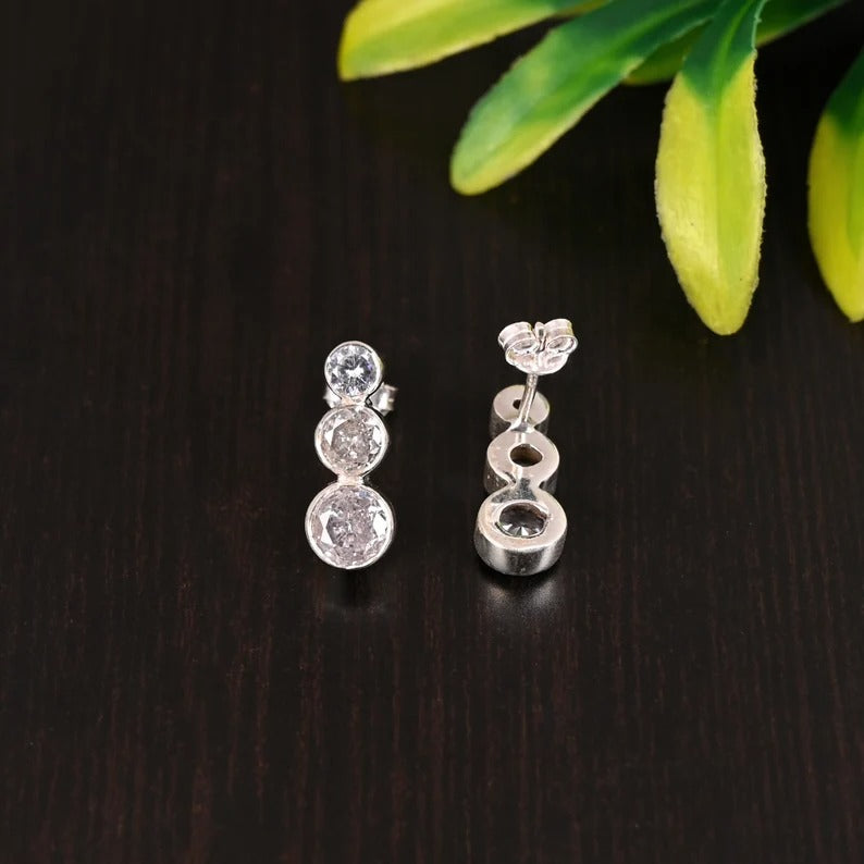 92.5 Sterling Silver Round Clear Cz Stud Earrings