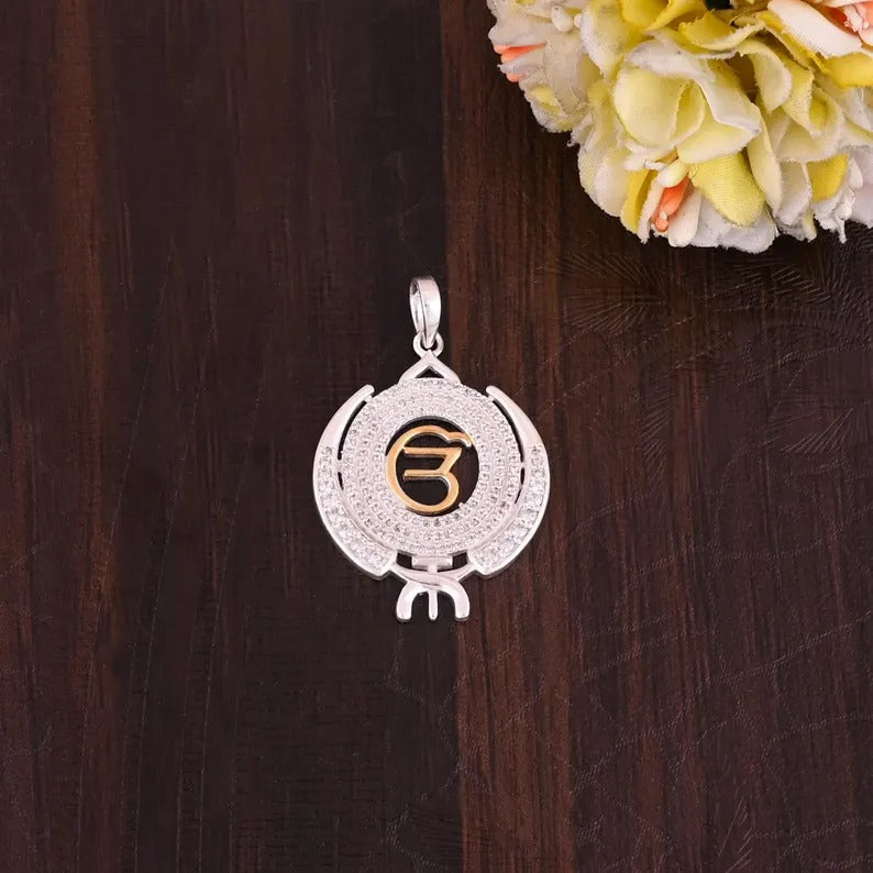 925 Solid Silver Sikh Symbol Cz Pendant