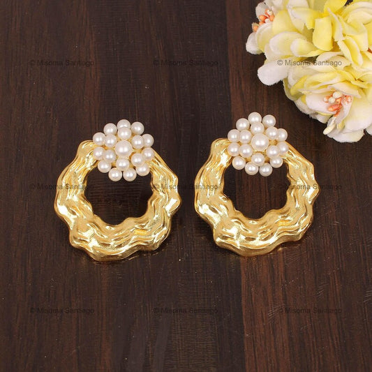 Precious Pearl Antique Earrings