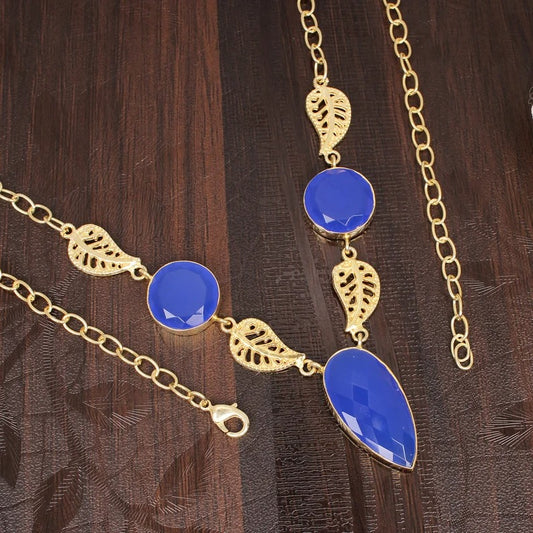 Valuable Chalcedony Leaf Style Necklace