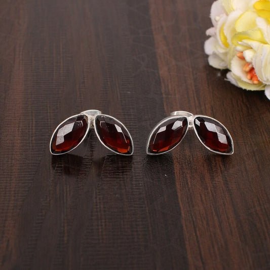 Flower Shape Stud Earrings