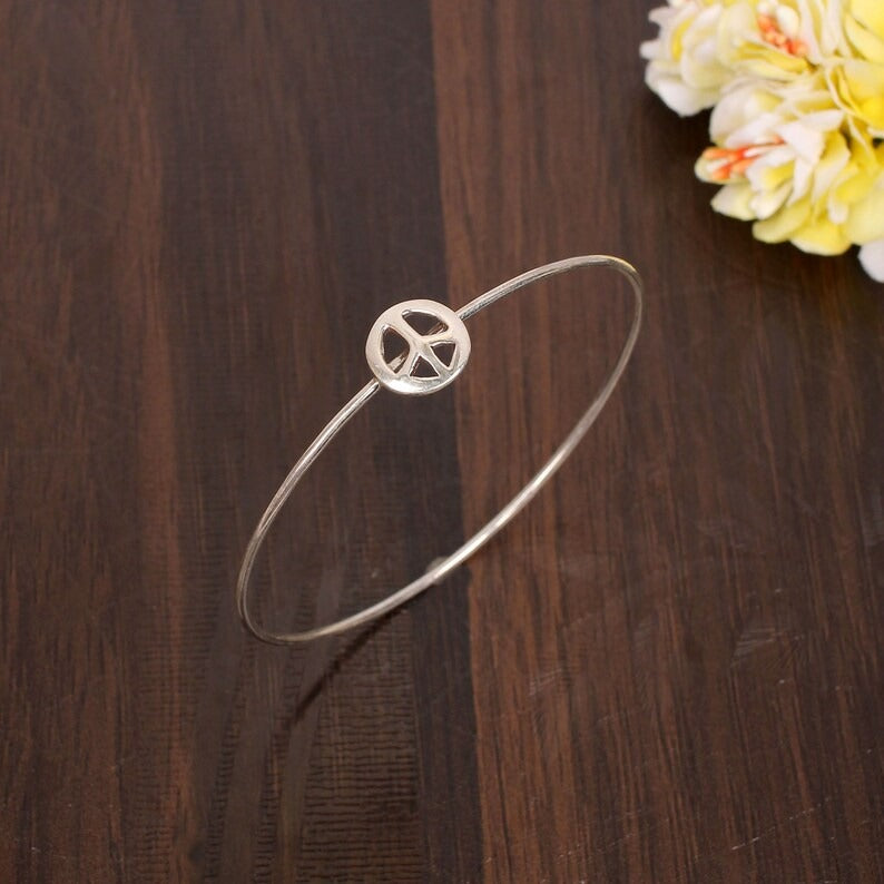 Pretty and Minimalist Brass Bracelet