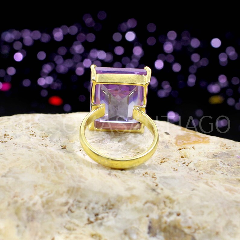 Levendor Zircon Gemstone Ring