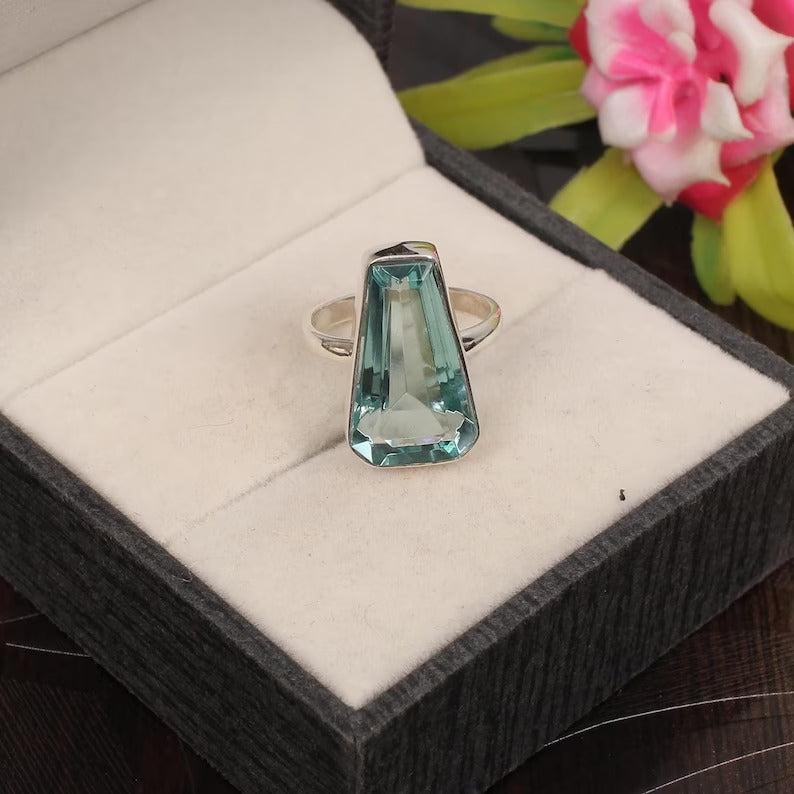 Coffin Bezel Set Aquamarine Gemstone 925 Silver  Ring