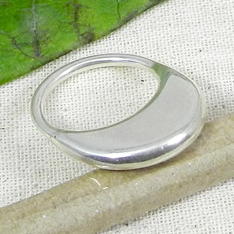 Half Circle Moon 92.5 Sterling Silver Ring