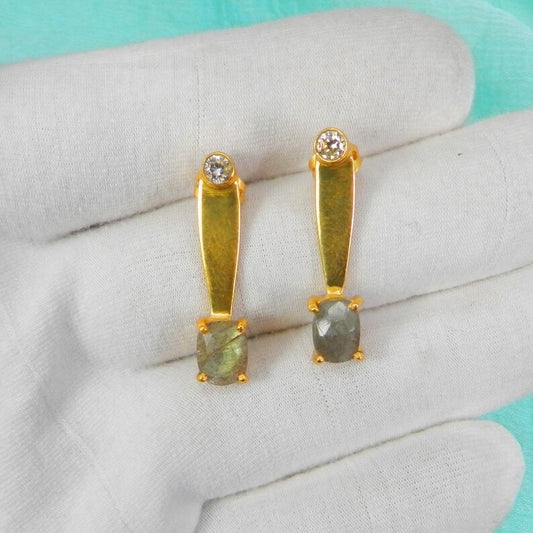 Labradorite Women Stud Earrings