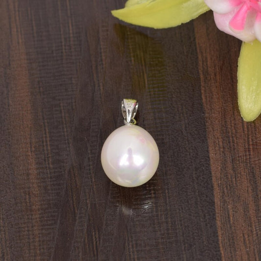 Beautiful Pearl Drop Silver Pendant