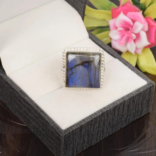 92.5 Sterling SIlver Labradorite Gemstone Ring