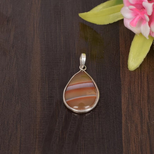 92.5 Sterling Silver Red Sardonyx Teradrop Pendant