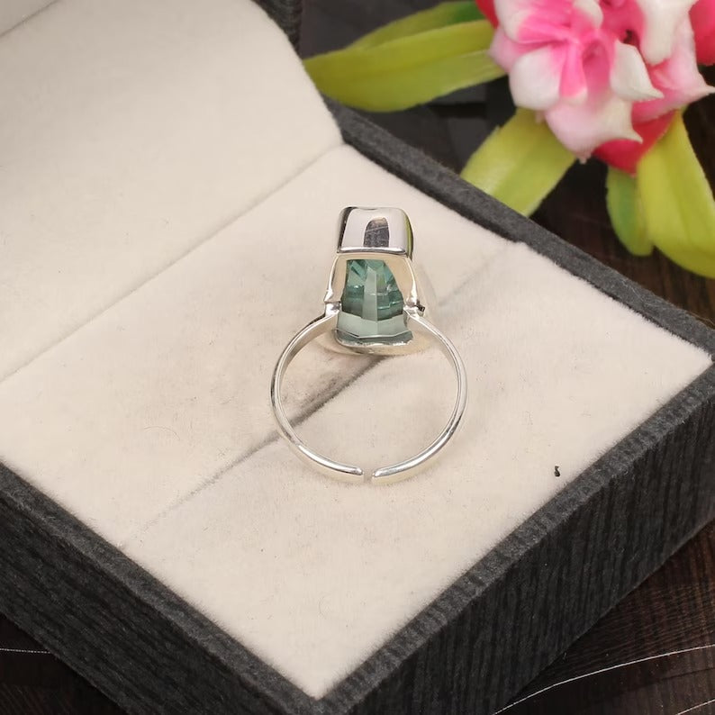 Coffin Bezel Set Aquamarine Gemstone 925 Silver  Ring